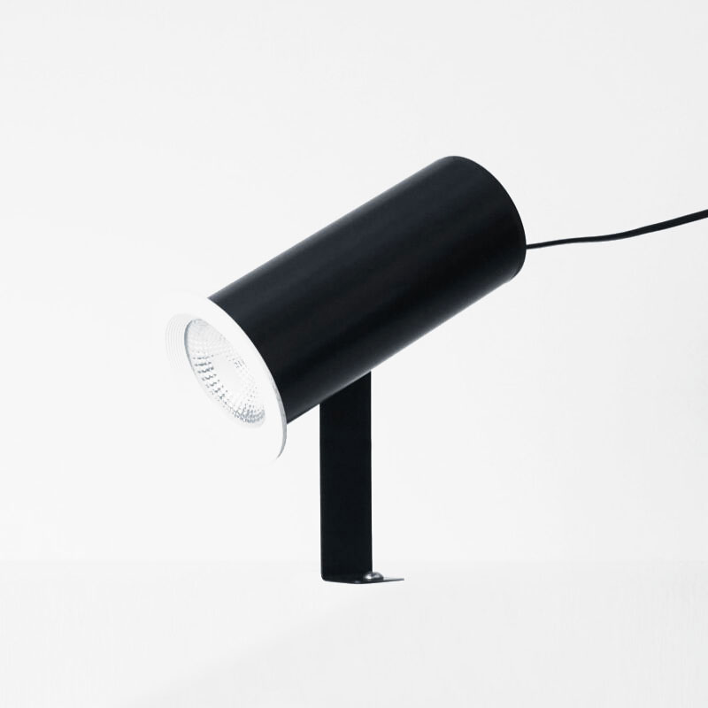 led7 прожекторы для стендов