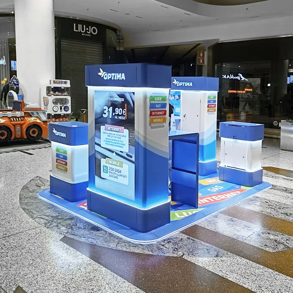optima1 Стенд для торгового центра в Милане